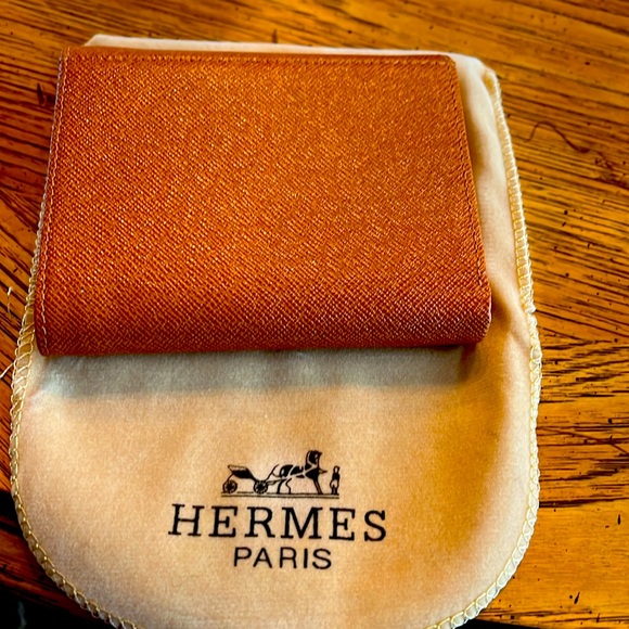 HOST PICK🎉NWOTHermes Calfskin wallet. Pouch/card&box.Seude interior&signage. - Picture 3 of 12